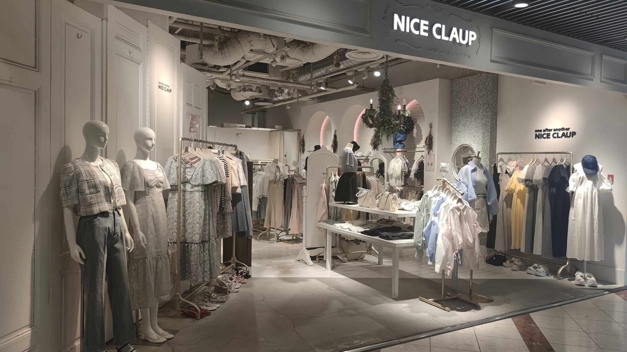 visual merchandising japon